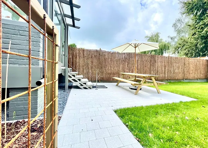 בית נופש La Parenthese - Peaceful And Family-friendly In בסטון