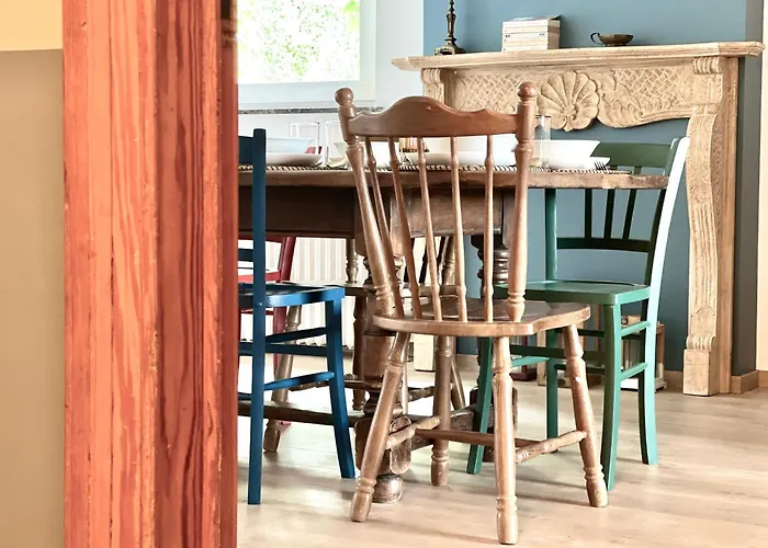 別荘 La Parenthese - Peaceful And Family-friendly In バストーニュ