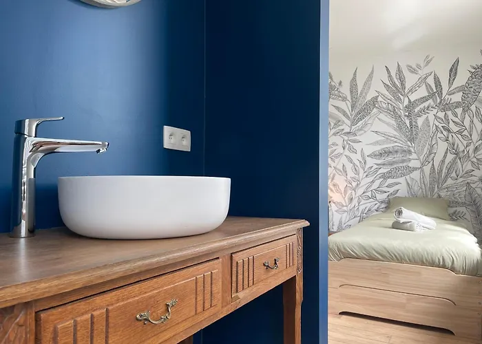 別荘 La Parenthese - Peaceful And Family-friendly In