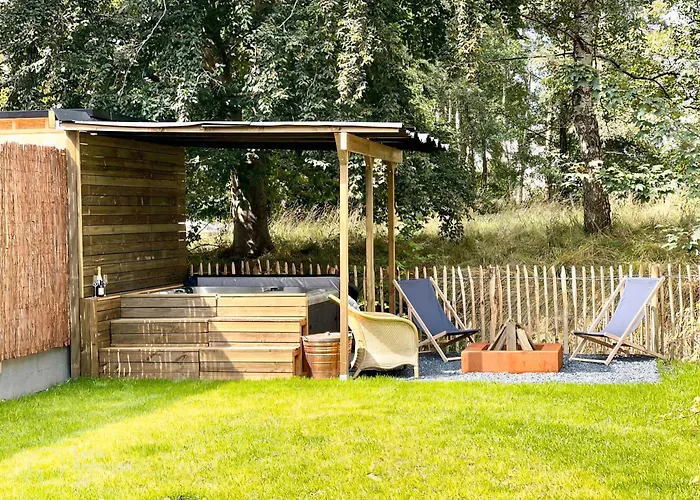 בית נופש La Parenthese - Peaceful And Family-friendly In בסטון